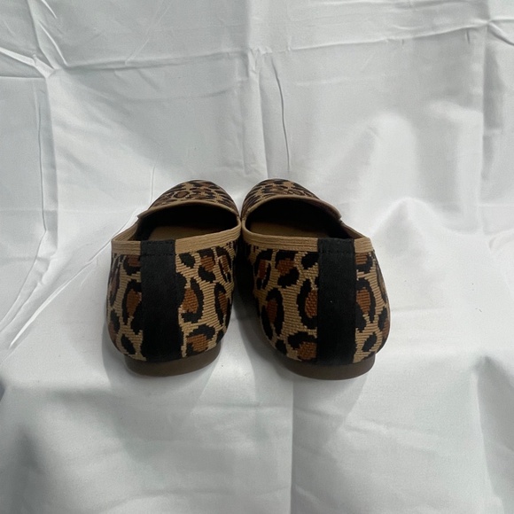 Me too Basin Knit‎ Cheetah Flat Size 8M - Picture 4 of 5